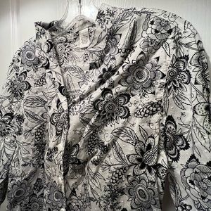 Draper’s & Damon’s floral print blouse. Size L